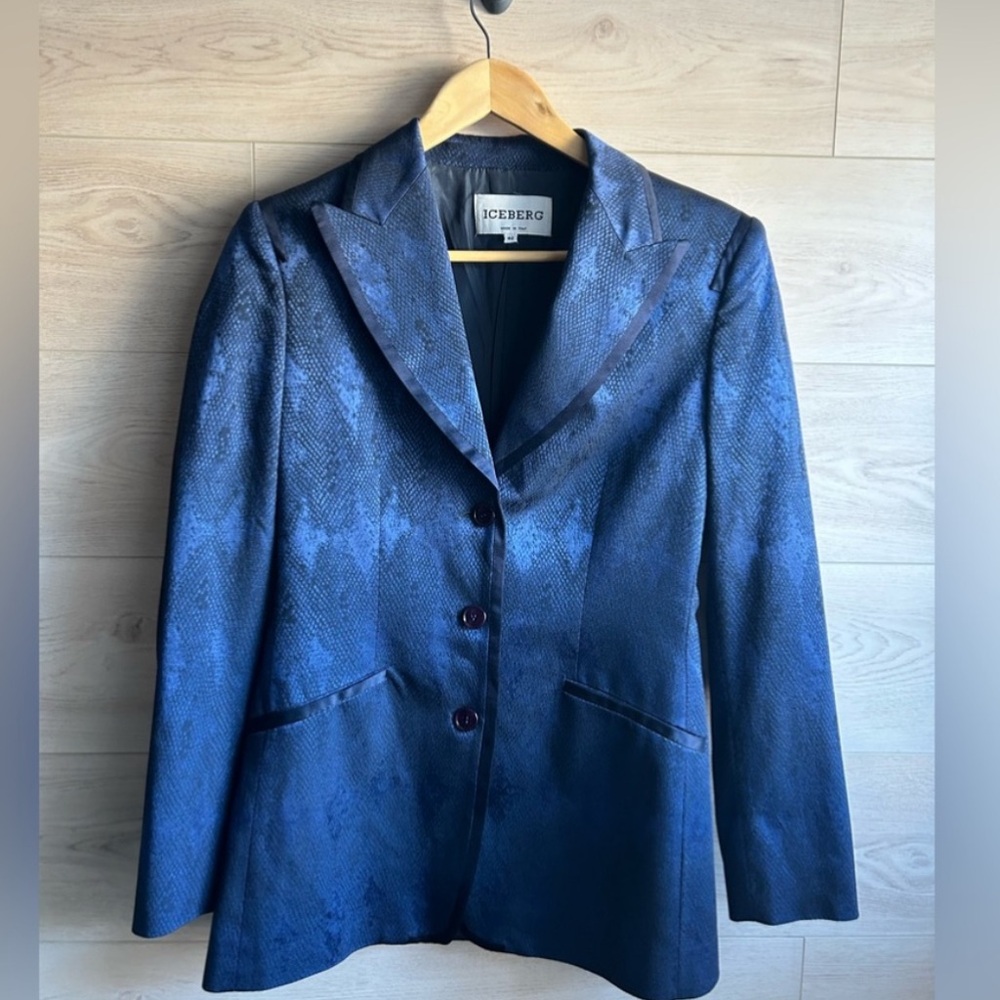 Iceberg Vintage Blue Snake Print Suit